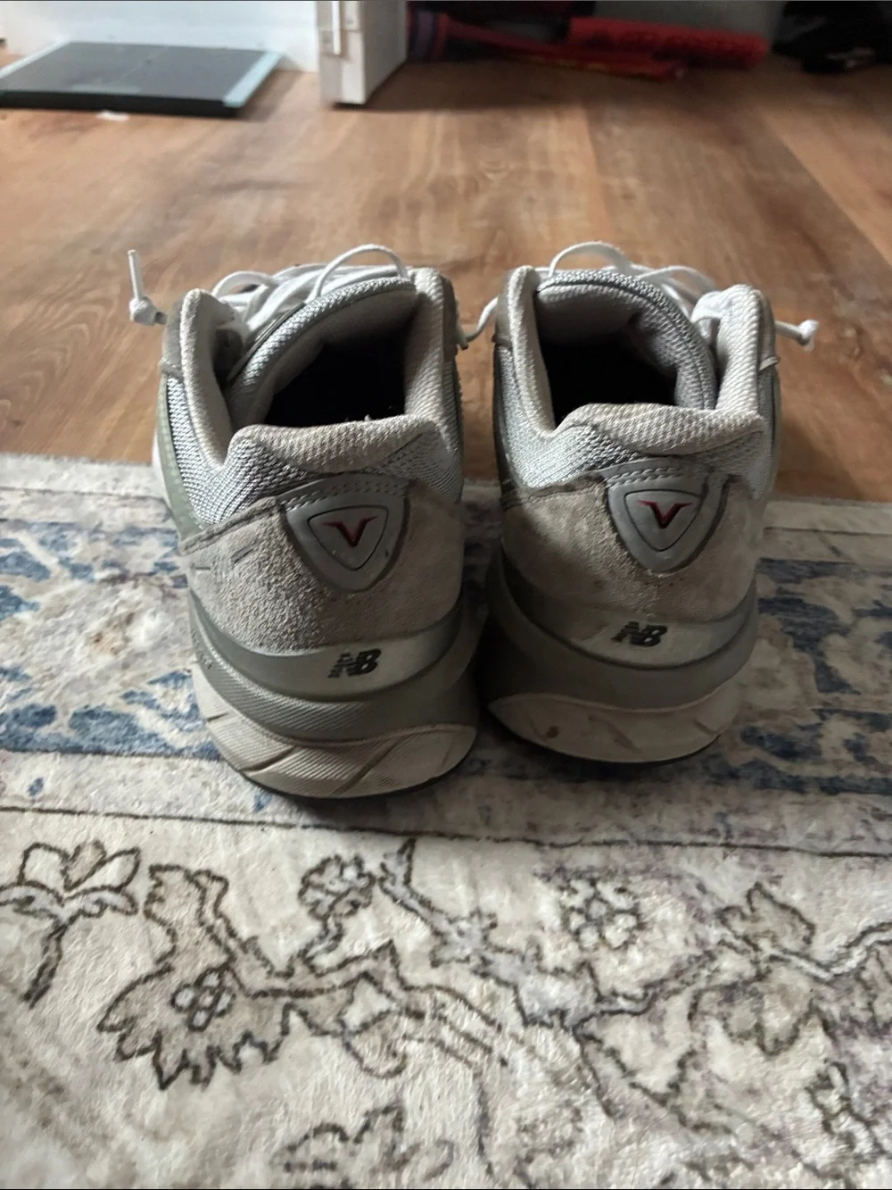 New Balance Men’s Sneakers — Light Grey/Gray